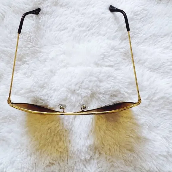 Edward Gold Polarized Aviator Classic Sunglasses - Picture 4 of 9